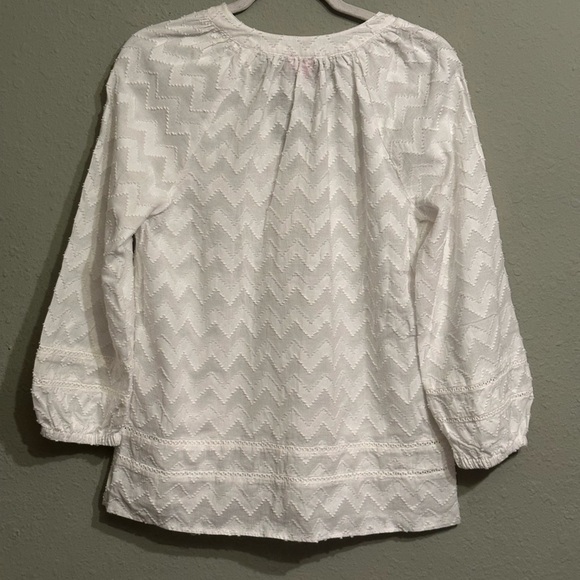 Trina Turk White 3/4 Sleeve V-Neck Blouse - Picture 4 of 9